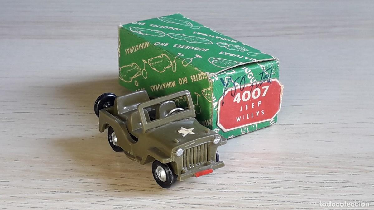 Coches a escala: Jeep Willys # 4007, pl&aacute;stico esc. 1/87 H0 1/88, Eko made in Spain, original a&ntilde;os 60.
