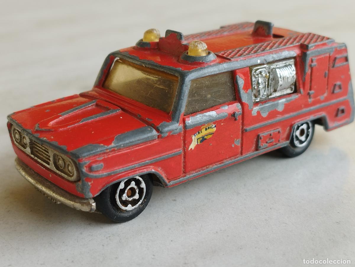 Coches a escala: MUY ANTIGUO FURGONETA FOURGON PICK UP DODGE BOMBEROS DE MAJORETTE 1,64