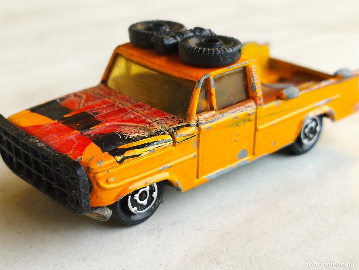 Coches a escala: ANTIGUA CAMIONETA PICK UP FURGONETA FOURGON DODGE SAFARI DE MAJORETTE 1,64 PRIMERA SERIE