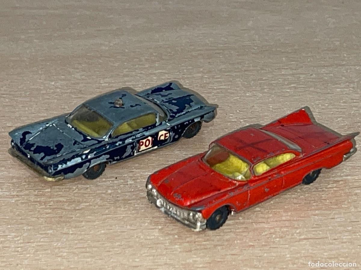Coches a escala: 56- Husky Lote 2 coches Buick Electra police y rojo die-cast metal Made in Great Britain a&ntilde;os 60