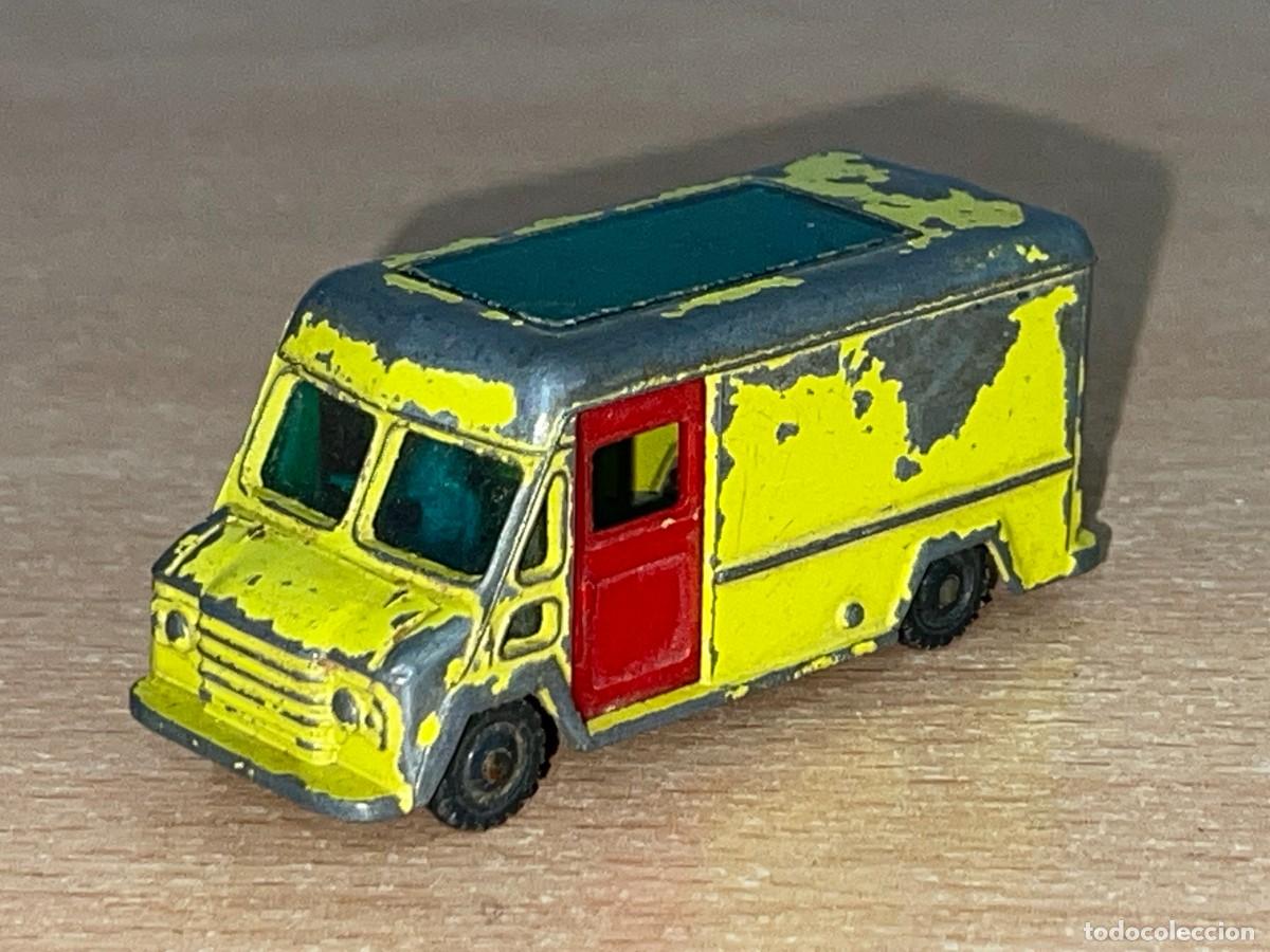 Coches a escala: 58- Husky furgoneta Commer Walk-Thru Van die-cast metal car Made in Great Britain a&ntilde;os 60
