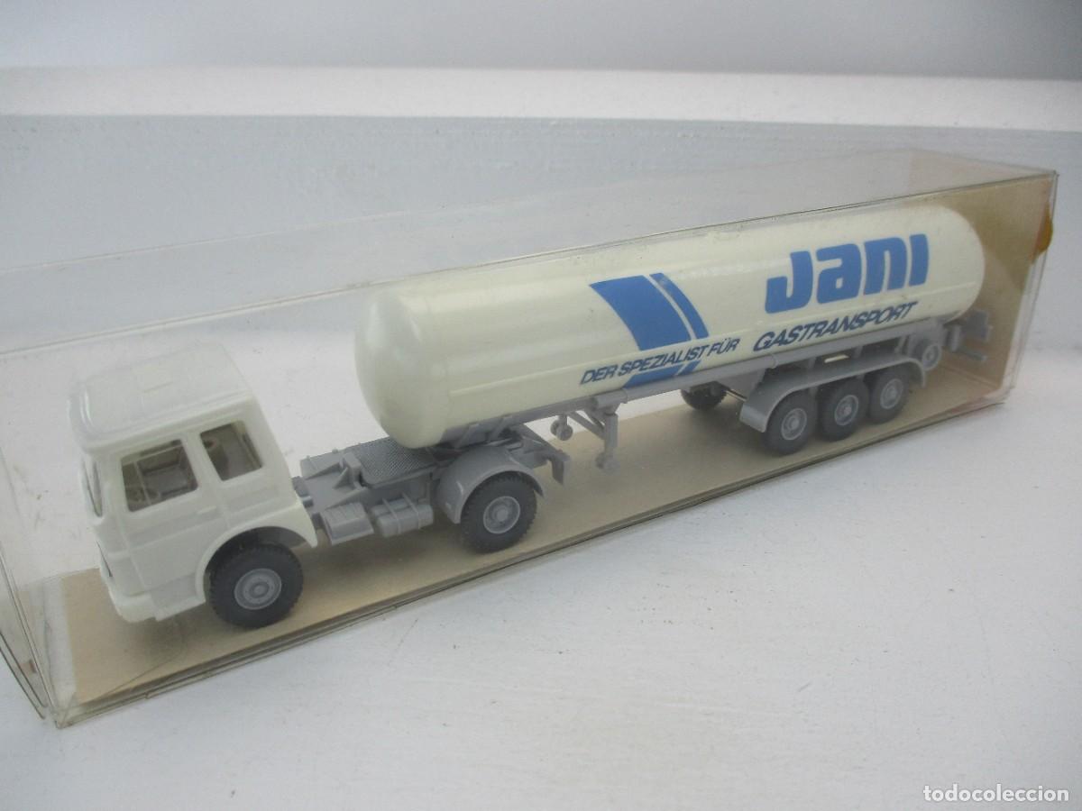 Coches a escala: CAMION ESCALA 1:87 REF C-1