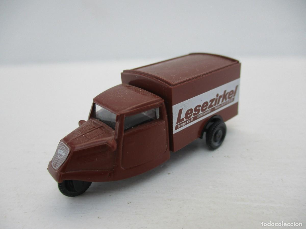 Coches a escala: COCHE ESCALA 1:87 REF RD