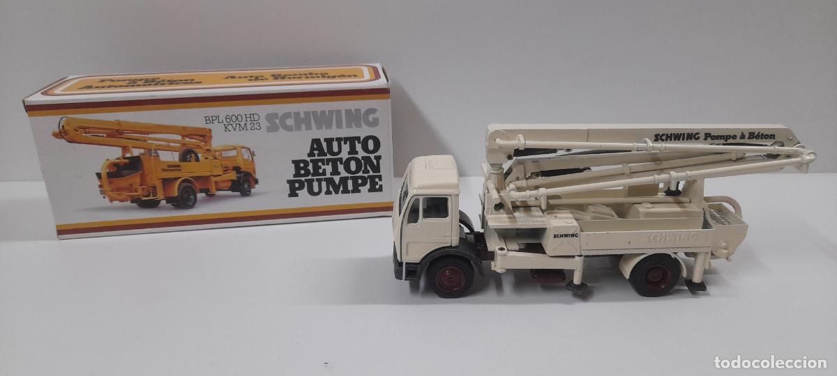 Coches a escala: CAMION MERCEDES AUTO BOMBA DE HORMIGON . MADE IN WESTERN GERMANY . A&Ntilde;OS 70 / 80 . SIN USO
