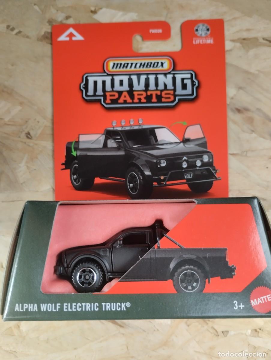 Coches a escala: Matchbox moving parts Alpha wolf truck