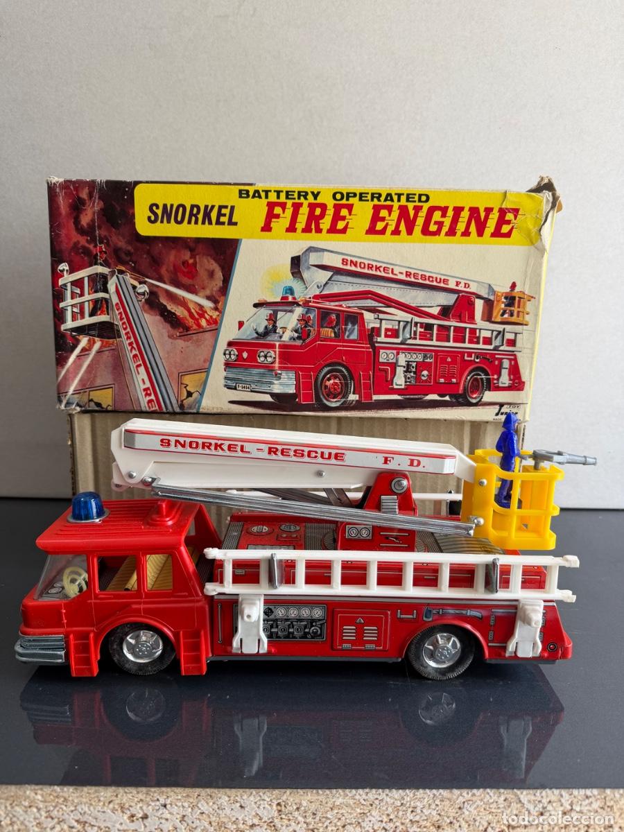 Coches a escala: Cami&oacute;n de bomberos antiguo