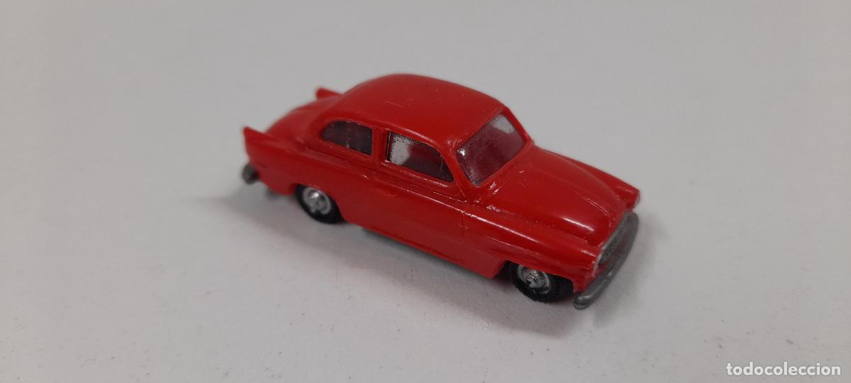 Coches a escala: COCHE SKODA OCTAVIA . REALIZADO POR EKO . ORIGINAL A&Ntilde;OS 60