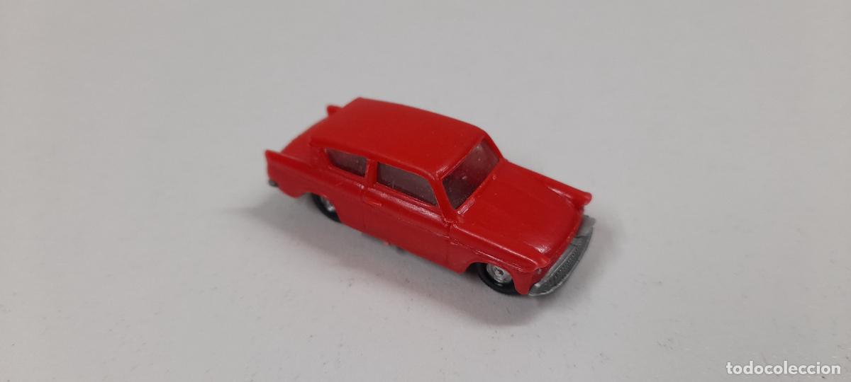 Coches a escala: COCHE FORD ANGLIA . REALIZADO POR EKO . ORIGINAL A&Ntilde;OS 60