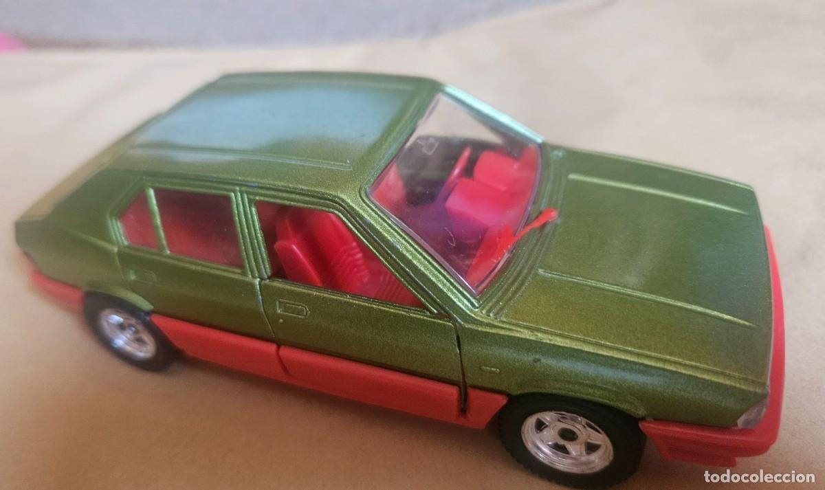 Coches a escala: Alfa 33 verde - Polistil S317 1:25 Made in Italy a&ntilde;os 80