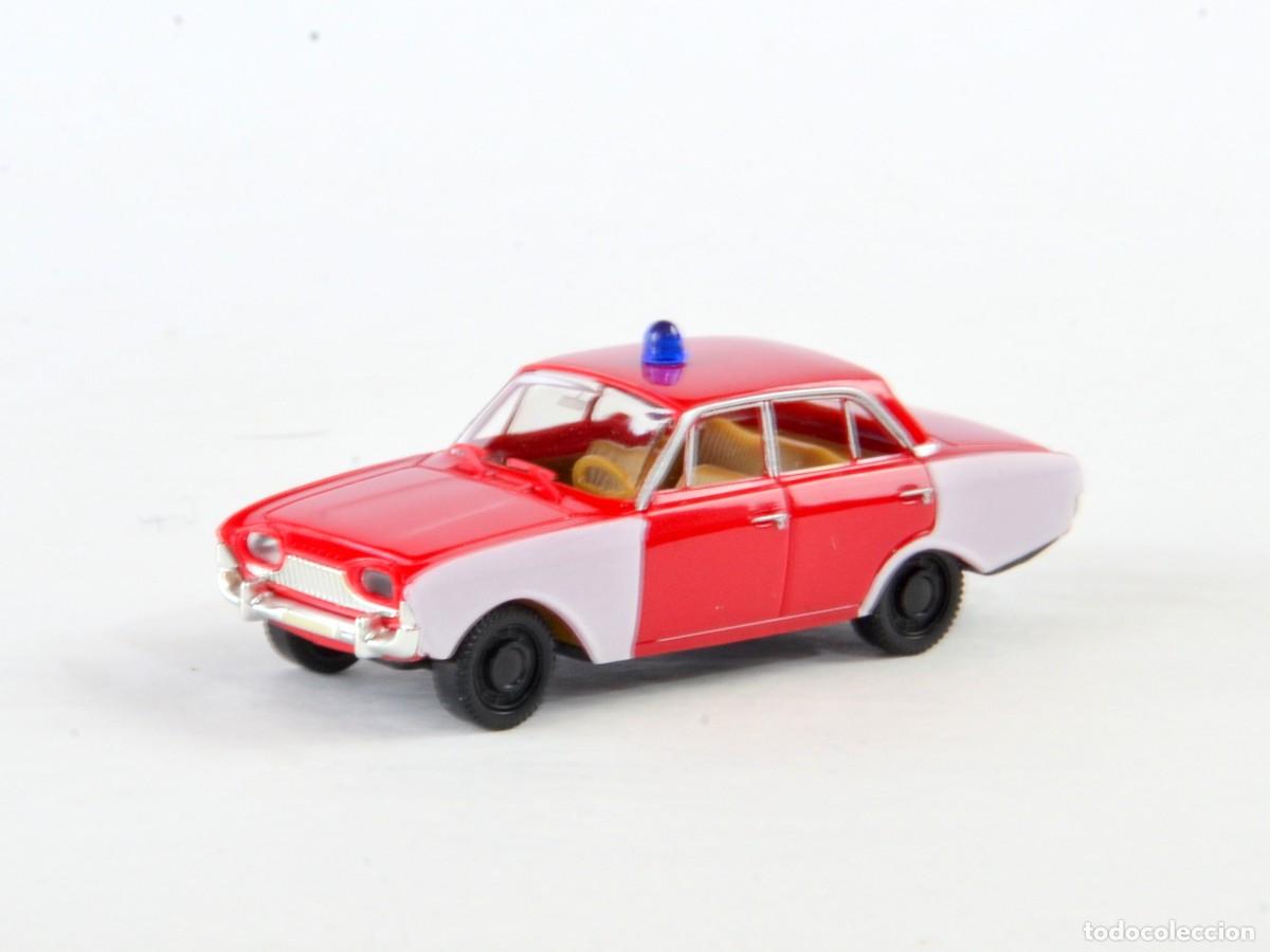 Coches a escala: Wiking Escala 1:87 H0 Ford Taunus 17M P3 Bomberos Impecable con Caja