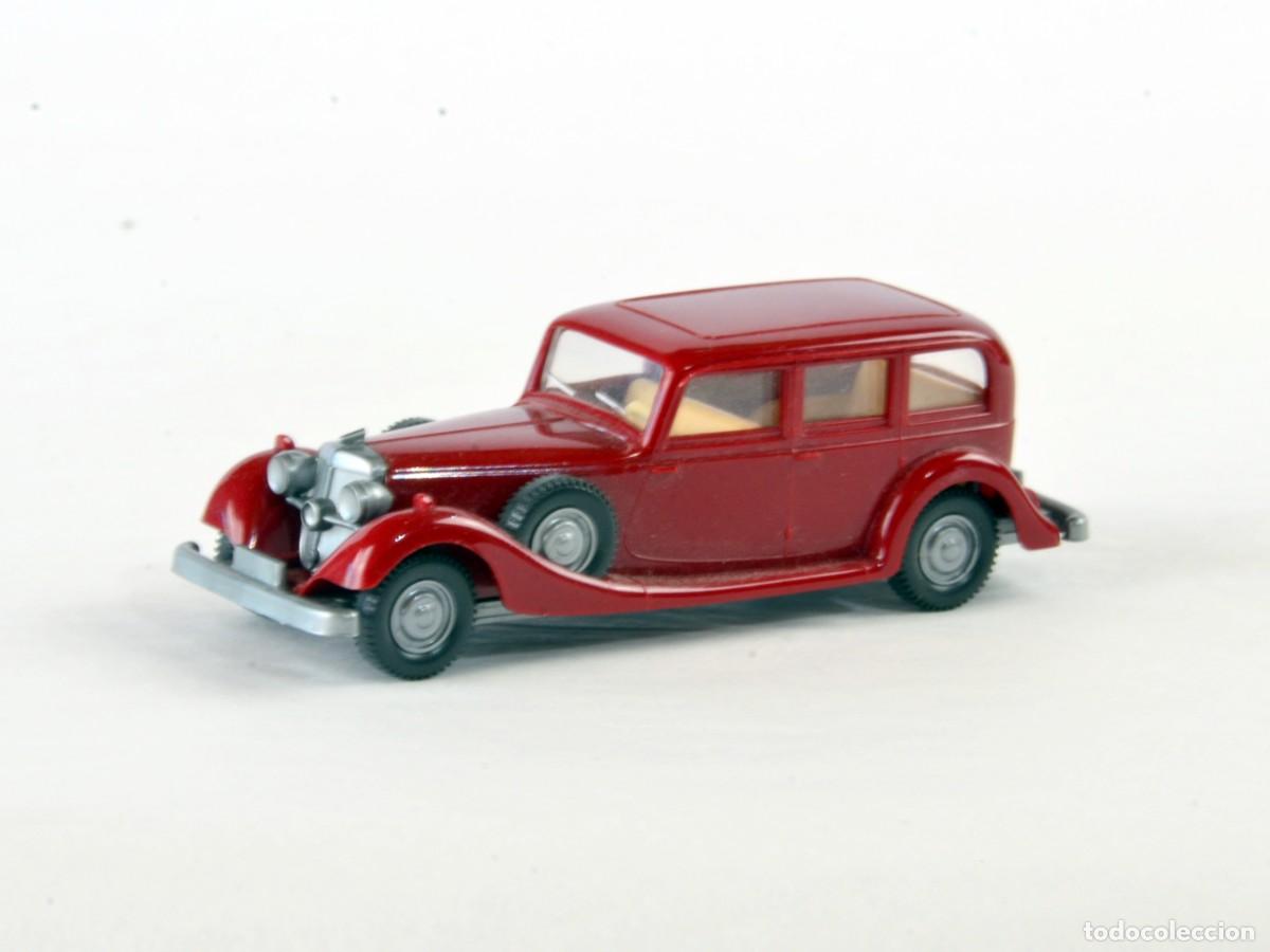 Coches a escala: Wiking Escala 1:87 H0 Horch 850 Burdeos con Caja