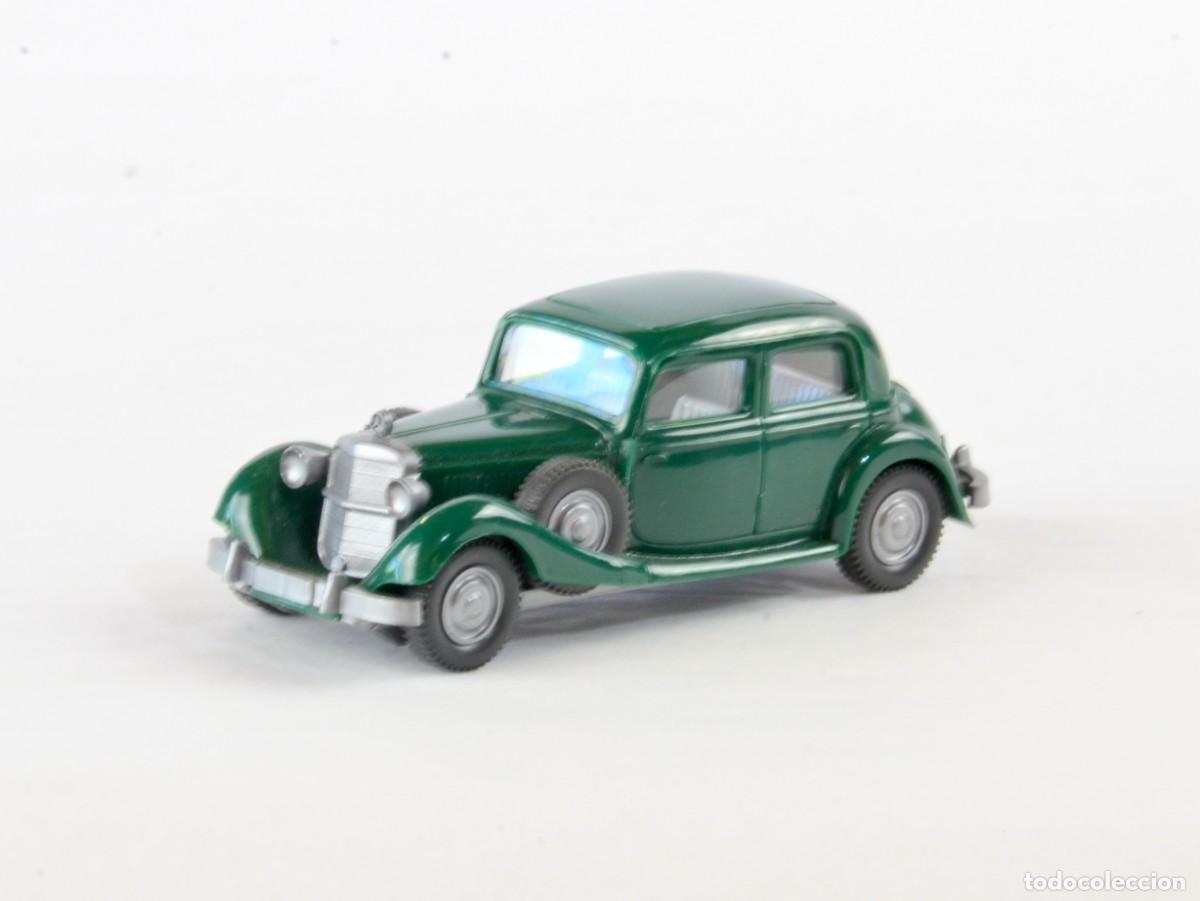 Coches a escala: Wiking Escala 1:87 H0 Mercedes Benz 260D Verde