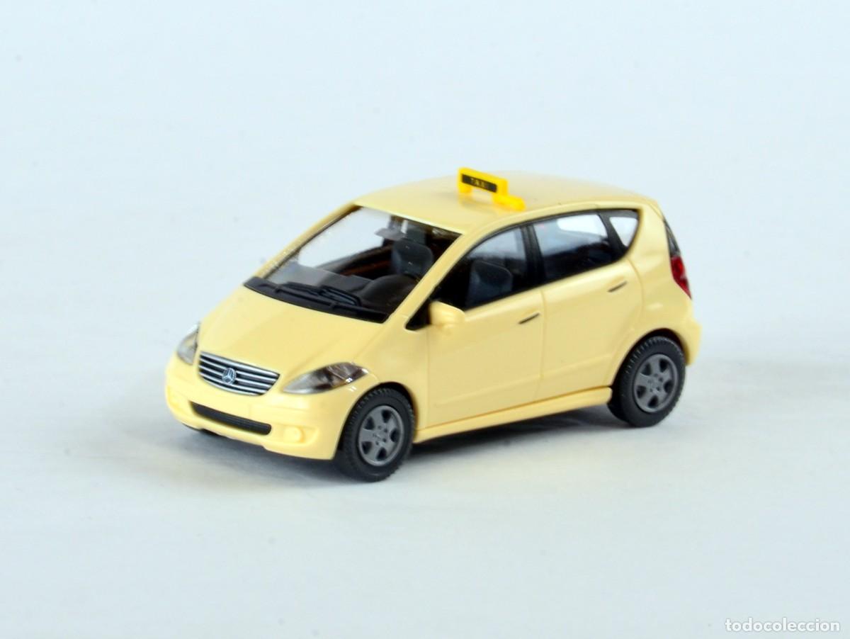 Coches a escala: Wiking Escala 1:87 H0 Mercedes Benz Clase A Taxi Impecable con Caja