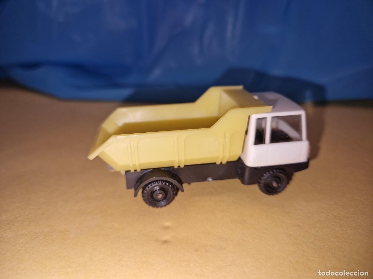 Coches a escala: CAMION VOLQUETE DE PLASTICOS ALBACETE