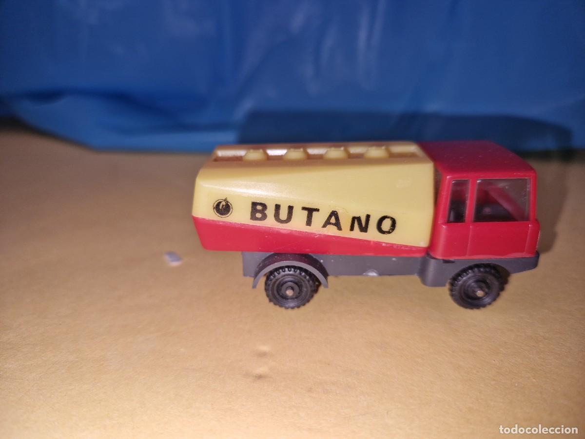 Coches a escala: CAMION CISTERNA BUTANO DE PLASTICO ALBACETE