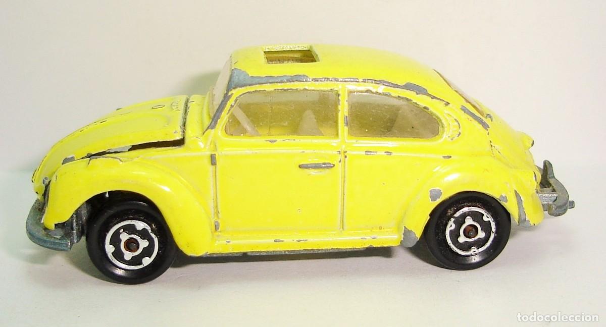 Coches a escala: VOLKSWAGEN BEETLE MAJORETTE ESCALA 1:60 LOTE 21