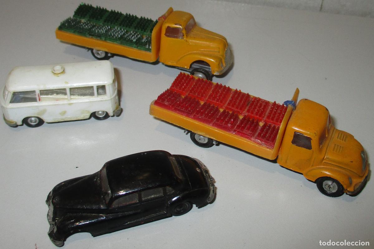 Coches a escala: Lote 4 veh&iacute;culos EKO Mercedes 300, Ford FK, CAMIONES REPARTO BOTELLAS
