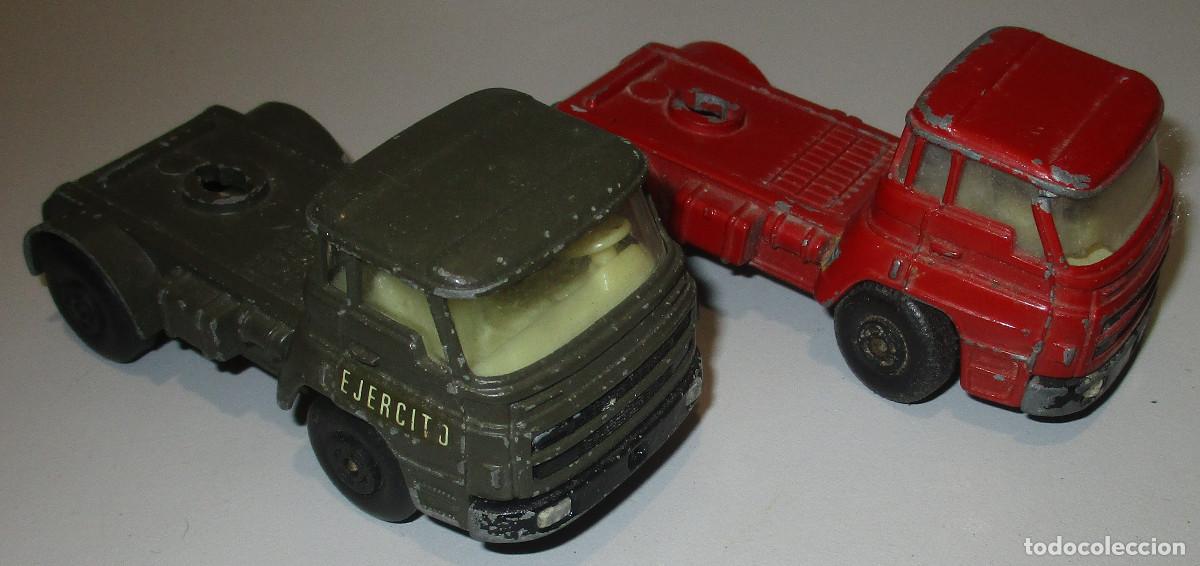 Coches a escala: 2 x Cami&oacute;n BARREIROS 42/38 T, de Guiloy esc. 1/66
