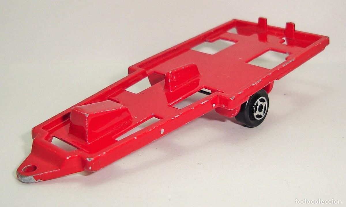 Coches a escala: REMOLQUE MAJORETTE ESCALA 1:64 LOTE 28 - Foto 2