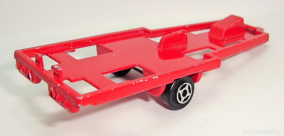 Coches a escala: REMOLQUE MAJORETTE ESCALA 1:64 LOTE 28 - Foto 3