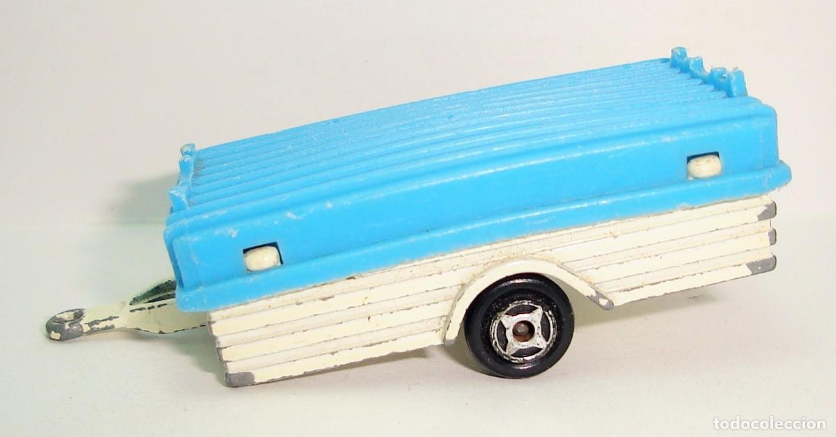 Coches a escala: REMOLQUE MAJORETTE ESCALA 1:64 LOTE 32