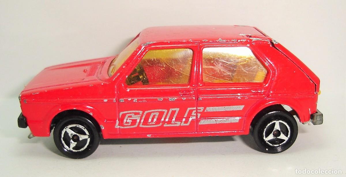 Coches a escala: VOLKSWAGEN GOLF GTI MAJORETTE ESCALA 1:60 LOTE 39