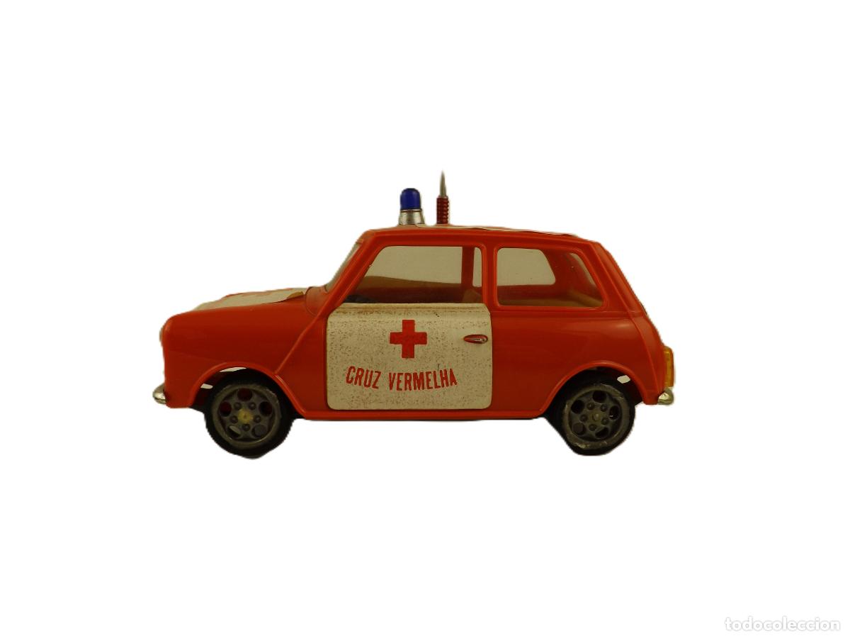 Coches a escala: Mini de fabricaci&oacute;n Portuguesa - Foto 3