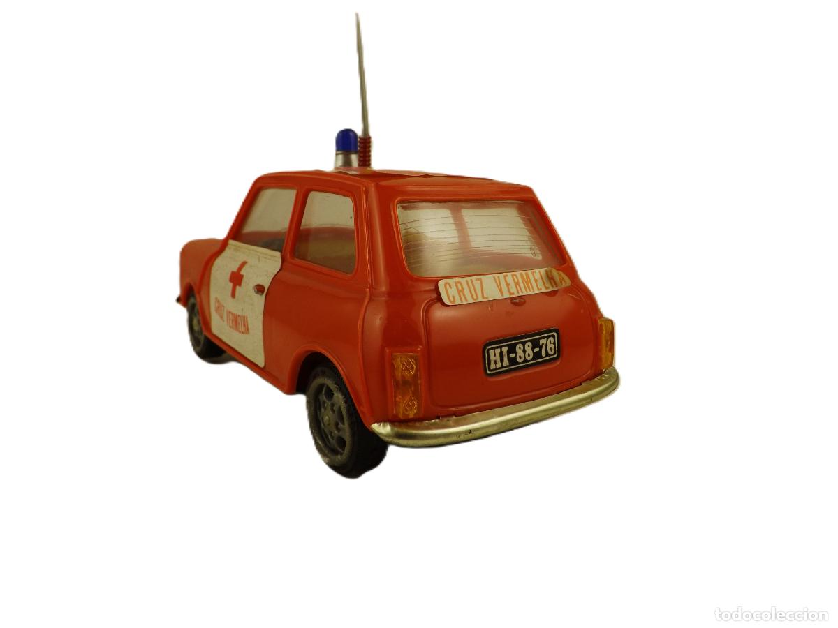 Coches a escala: Mini de fabricaci&oacute;n Portuguesa - Foto 4