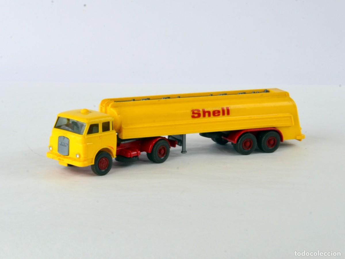 Coches a escala: Wiking Escala 1:87 H0 Antiguo Cami&oacute;n Cisterna Articulado MAN 10.230 Mofletes Shell 1966 - 71
