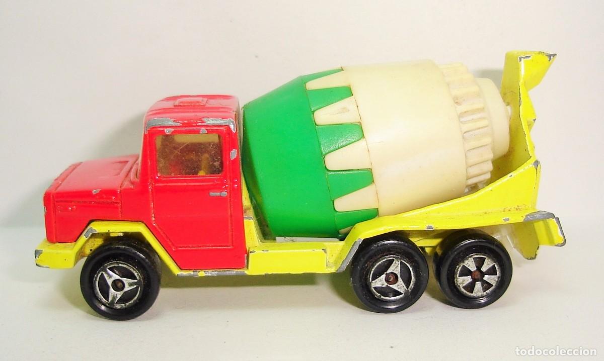 Coches a escala: CAMION MAGIRUS BETON HORMIGONERA MAJORETTE ESCALA 1:100 LOTE 57