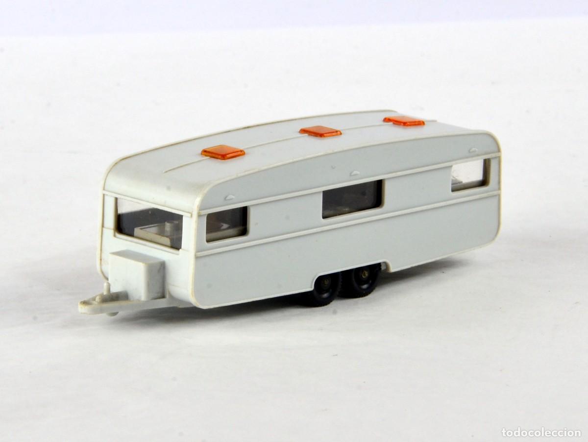 Coches a escala: Wiking Escala 1:87 H0 Antigua Caravana 92 con Eje Doble Tabbert 1968 - 88