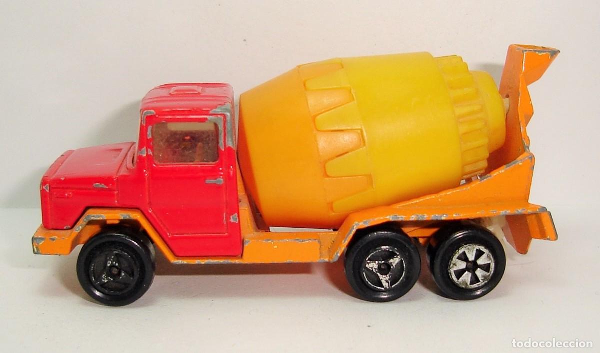 Coches a escala: CAMION MAGIRUS BETON HORMIGONERA MAJORETTE ESCALA 1:100 LOTE 58