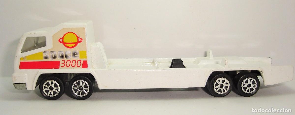 Coches a escala: CAMION TRANSPORTEUR SPACE 3000 MAJORETTE ESCALA 1:100 LOTE 60