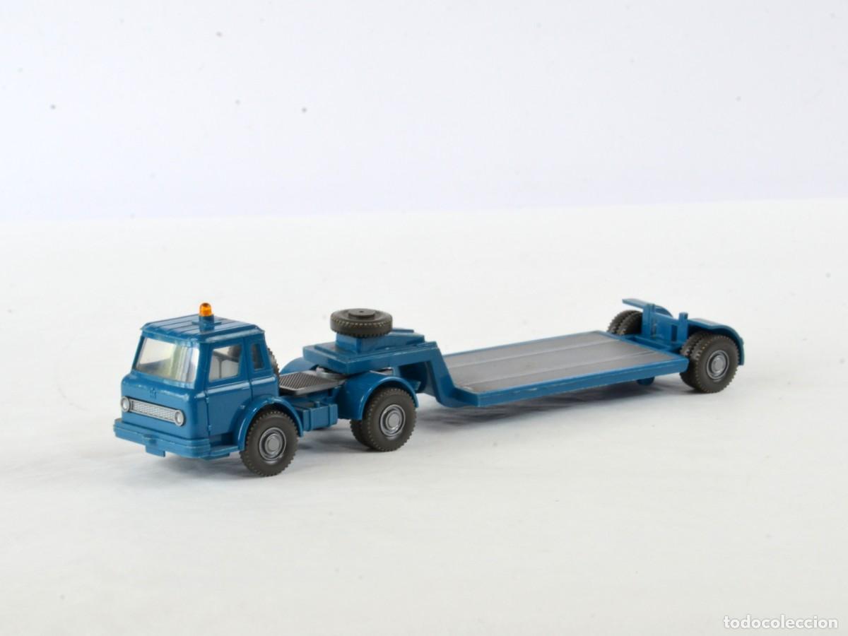 Coches a escala: Wiking Escala 1:87 H0 Antiguo Cami&oacute;n Articulado Cama Baja International 1970 - 74 Azul