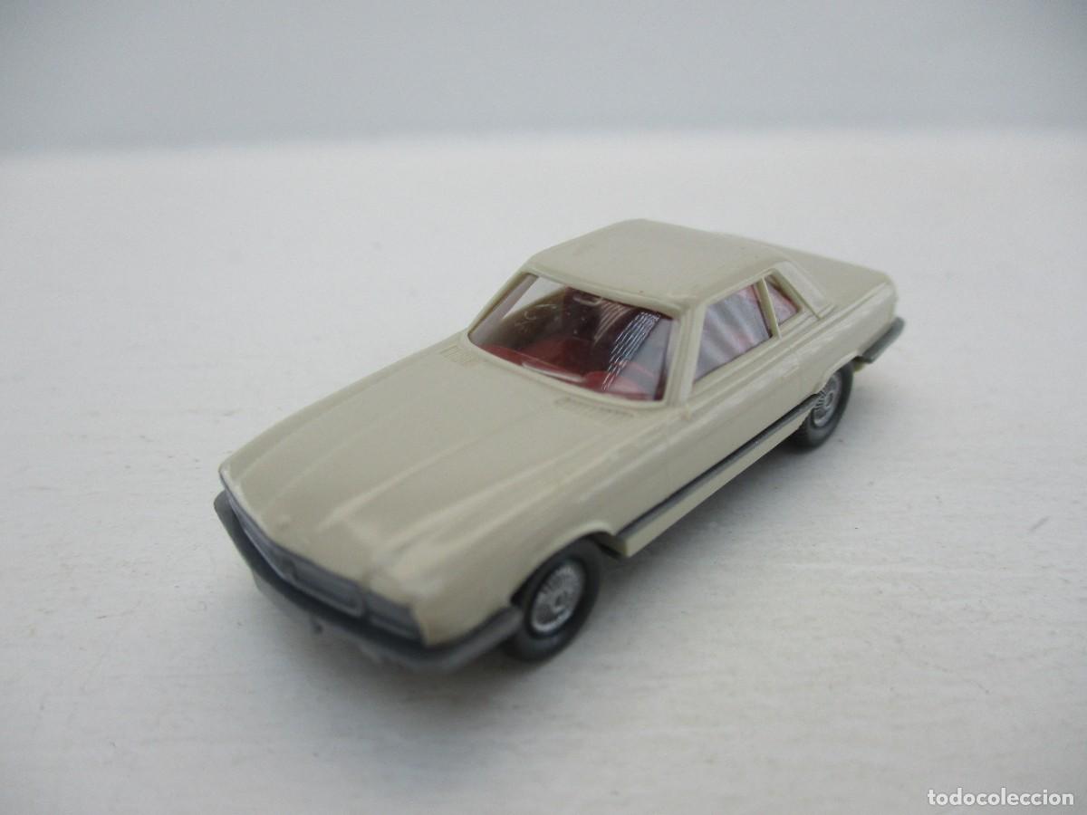 Voitures &agrave; l'&eacute;chelle: COCHE ESCALA 1:87 REF LIBR