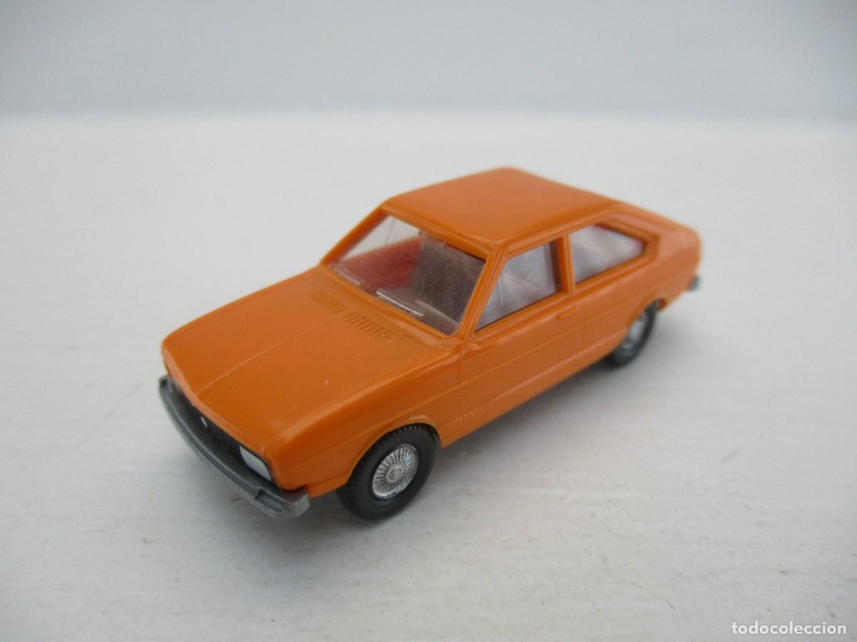 Voitures &agrave; l'&eacute;chelle: COCHE ESCALA 1:87 REF LIBR