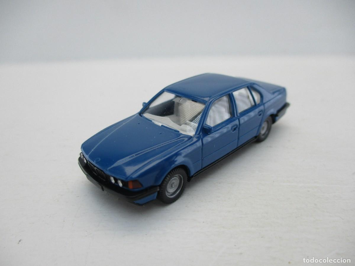 Modellautos: COCHE ESCALA 1:87 REF LIBR