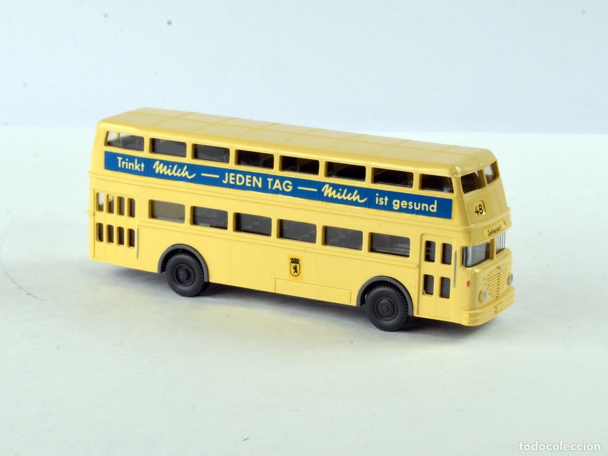Coches a escala: Wiking Escala 1:87 H0 Antiguo Autob&uacute;s Doble Piso B&uuml;ssing D2U Trinkt Milch 1972 - 77