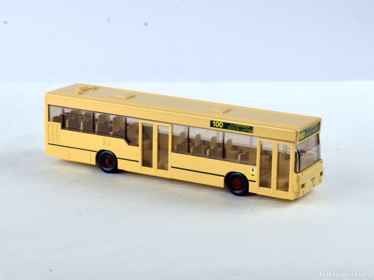 Coches a escala: Wiking Escala 1:87 H0 Autob&uacute;s MAN NL202 Impecable con Caja