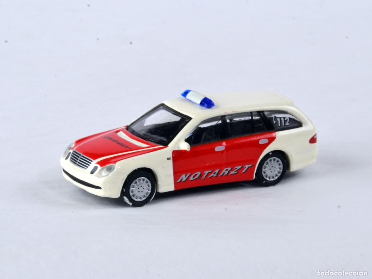 Coches a escala: Schuco Escala 1:87 H0 Mercedes Benz Clase E Bomberos