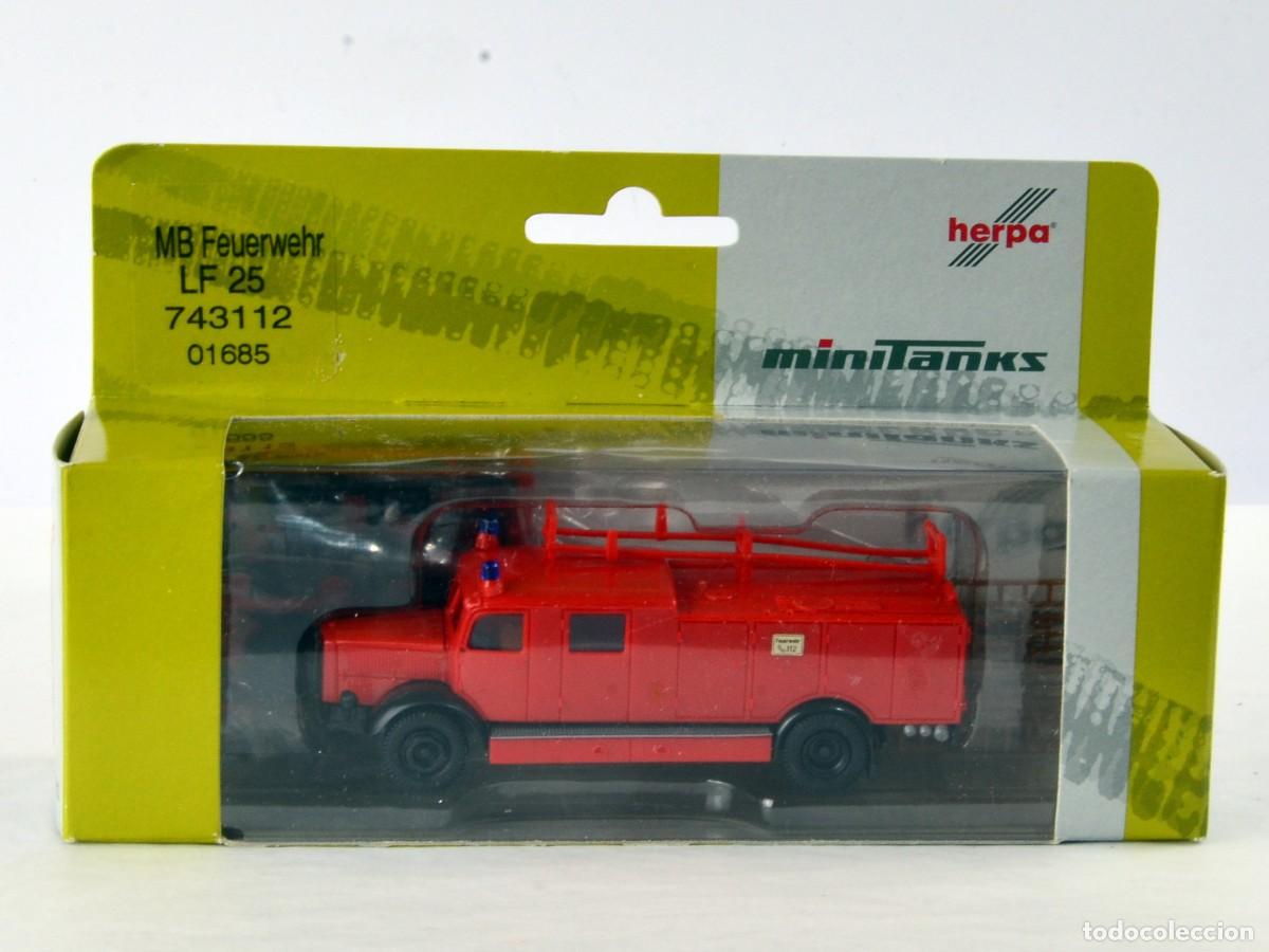 Coches a escala: Herpa Minitanks Escala 1:87 H0 1685 Cami&oacute;n de Bomberos Mercedes Benz L4500S LF25 Impecable con Caja