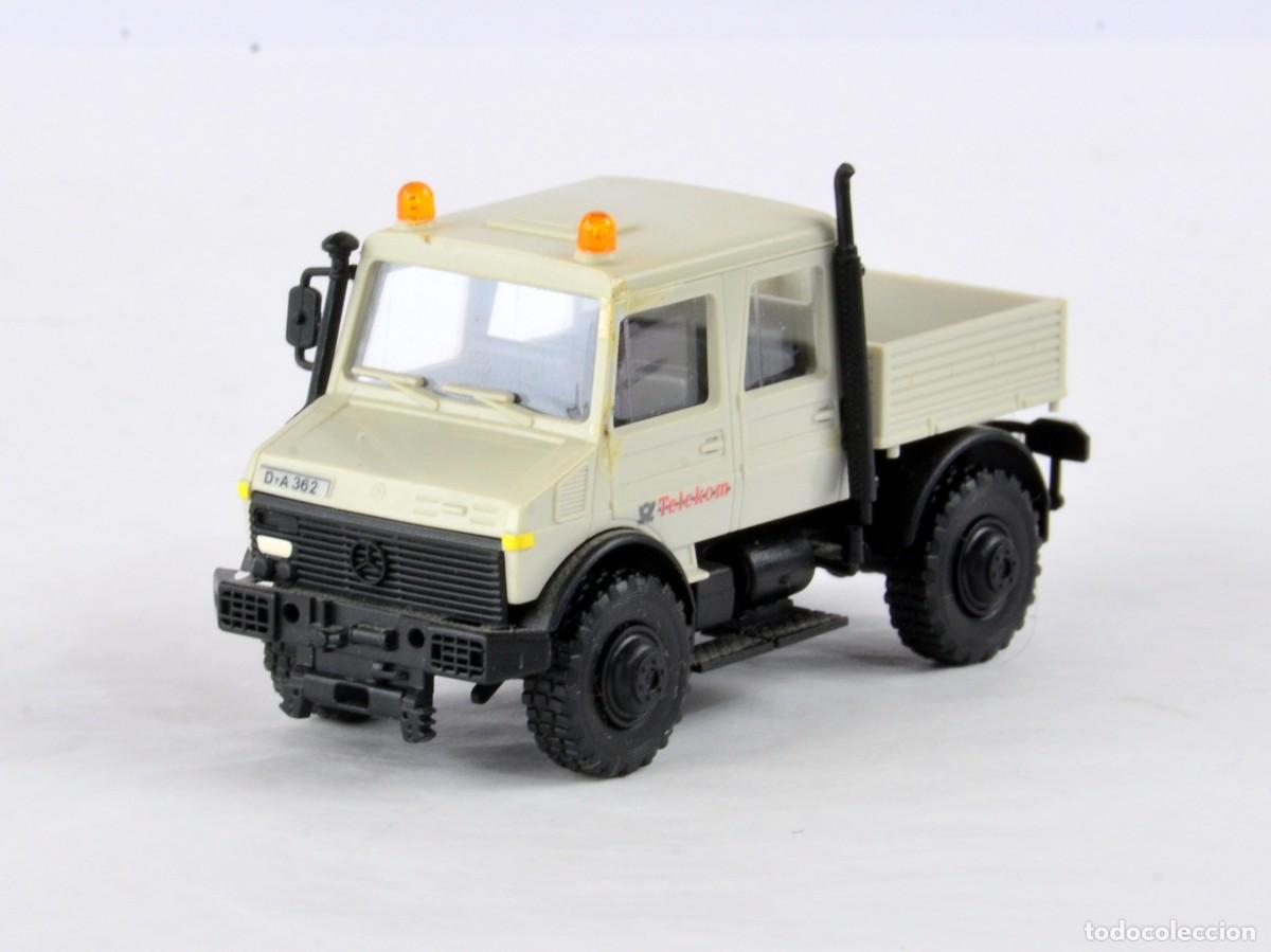 Coches a escala: Roco Escala 1:87 H0 1494 Unimog U1300 Telekom con Caja
