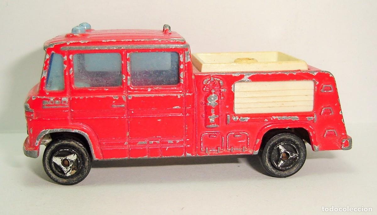 Coches a escala: CAMION MERCEDES BOMBEROS AEROPUERTO MAJORETTE ESCALA 1:70 LOTE 502