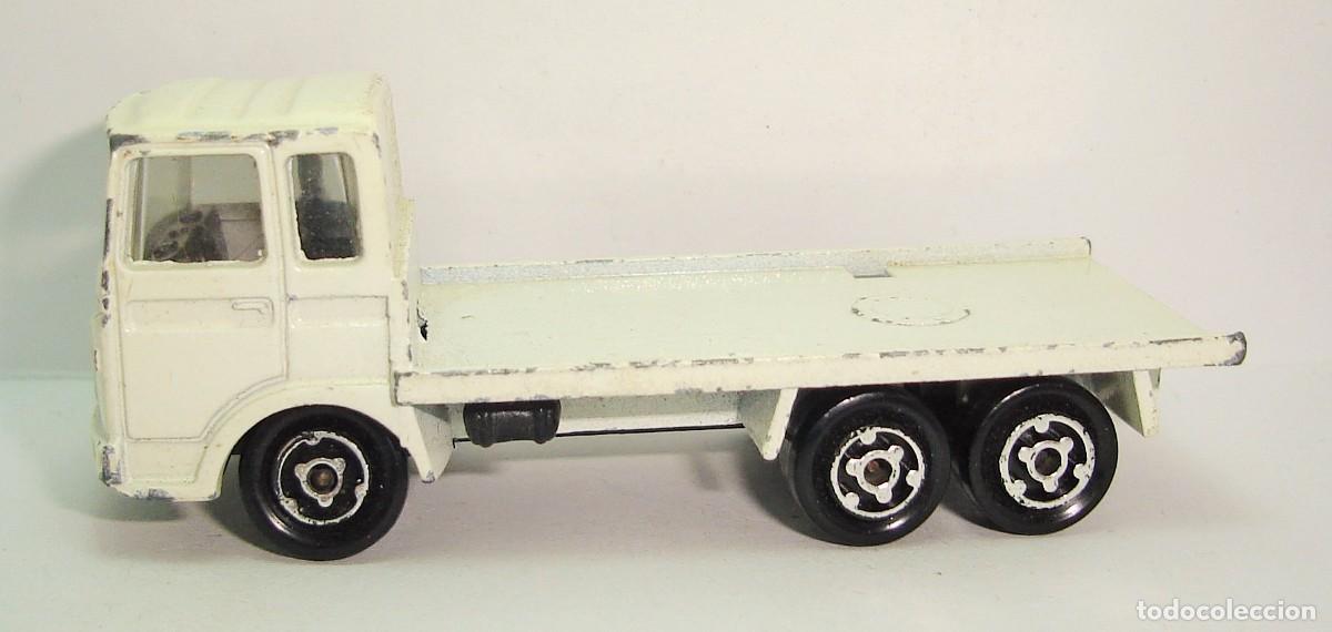Coches a escala: CAMION SAVIEM MAJORETTE ESCALA 1:100 LOTE 507
