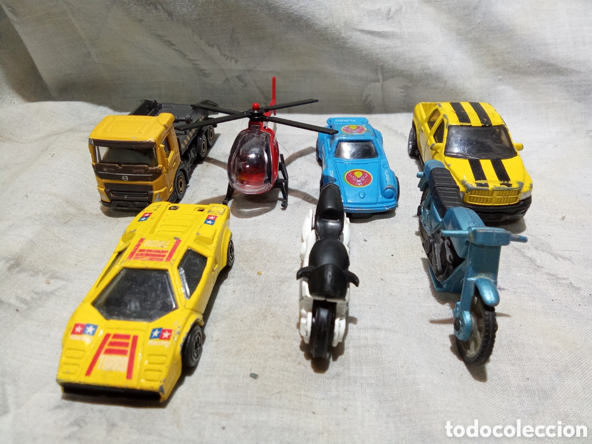Auto in scala: LOTE 7 VEHICULOS MARCAS VARIADAS: MAJORETTE, HOTWHEELS
