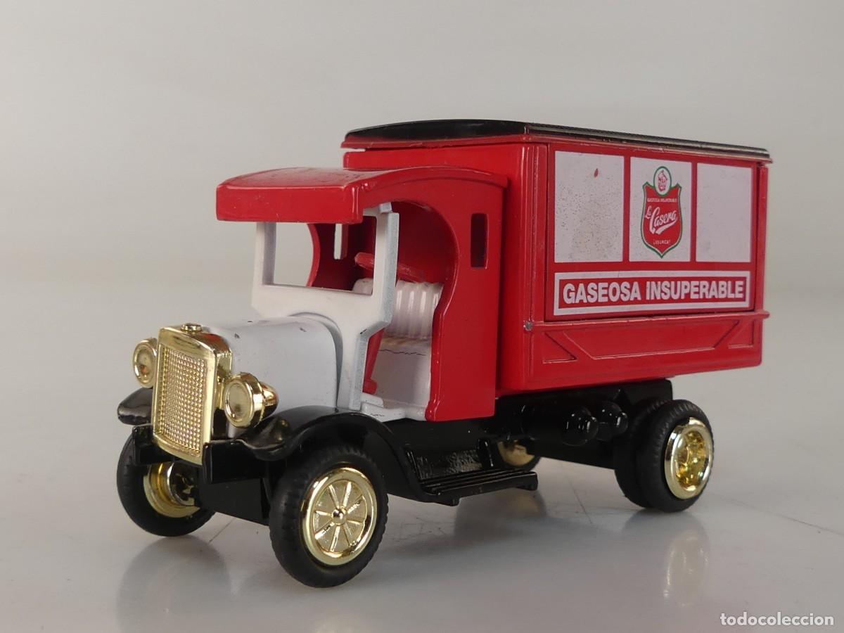 Modellautos: COCHE FURGONETA CON PUBLICIDAD DE GASEOSA &ndash; LA CASERA