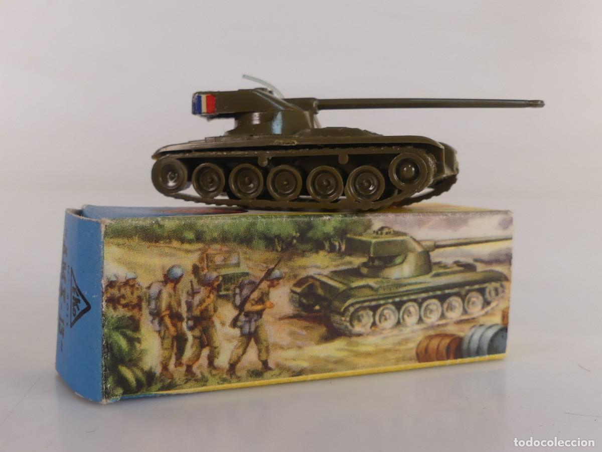 Coches a escala: VEICULOS MILITARES AMX13 FRANCIA JUGUETES EKO &ndash; MIKRO MINIATURA CON CAJA