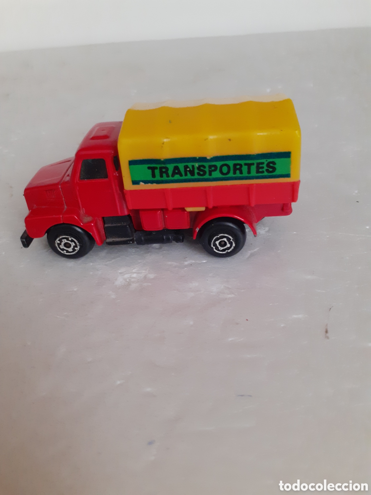 Coches a escala: GUISVAL CAMION VOLVO TRANPORTES