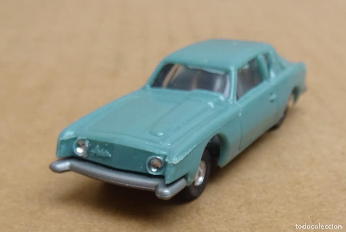 Coches a escala: EKO FORD STUDEBAKER AVANTI Gris azulado pastel 1/86