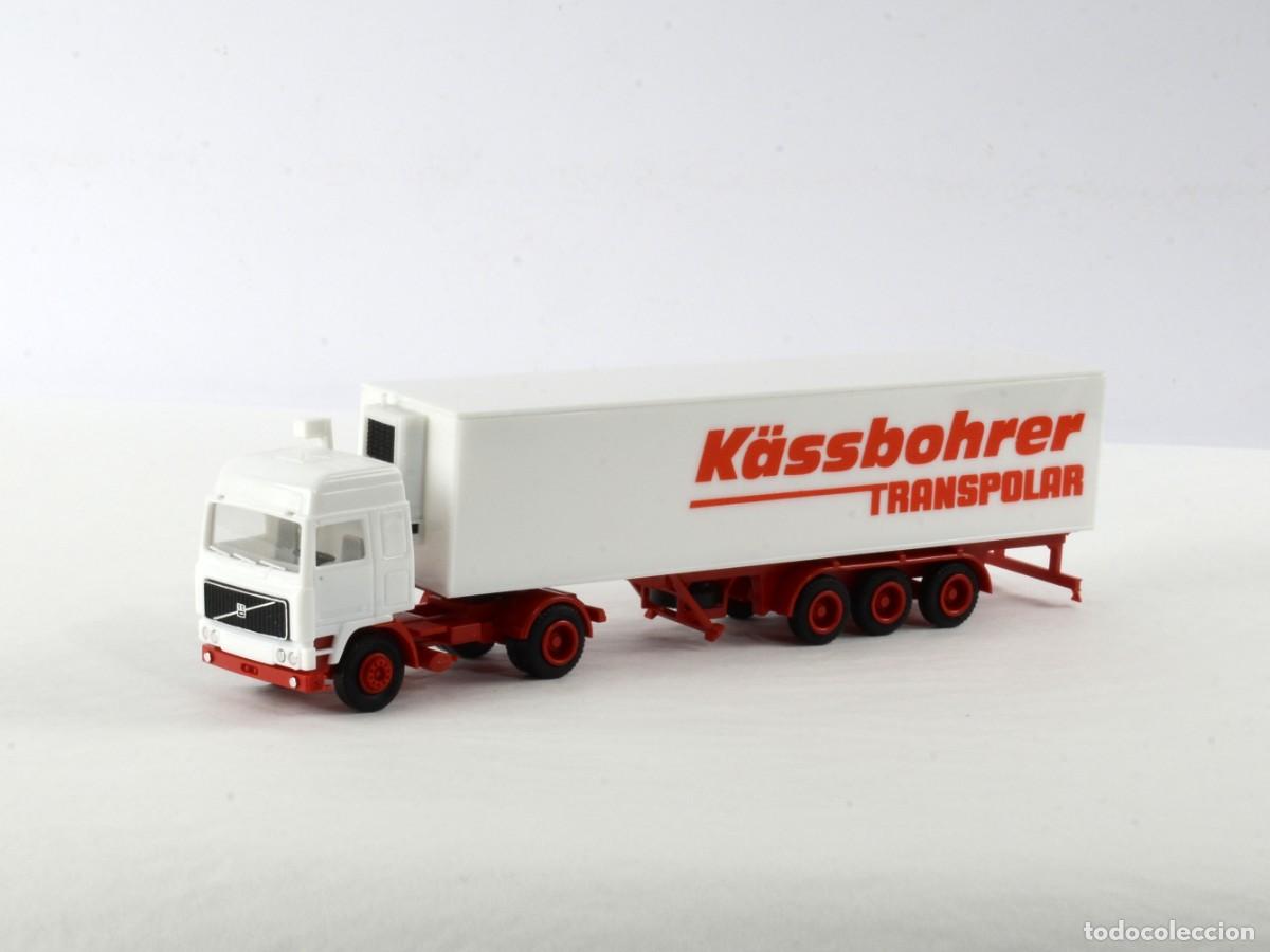 Coches a escala: Herpa Escala H0 1:87 Cami&oacute;n Articulado Volvo F10 Globetrotter Transpolar